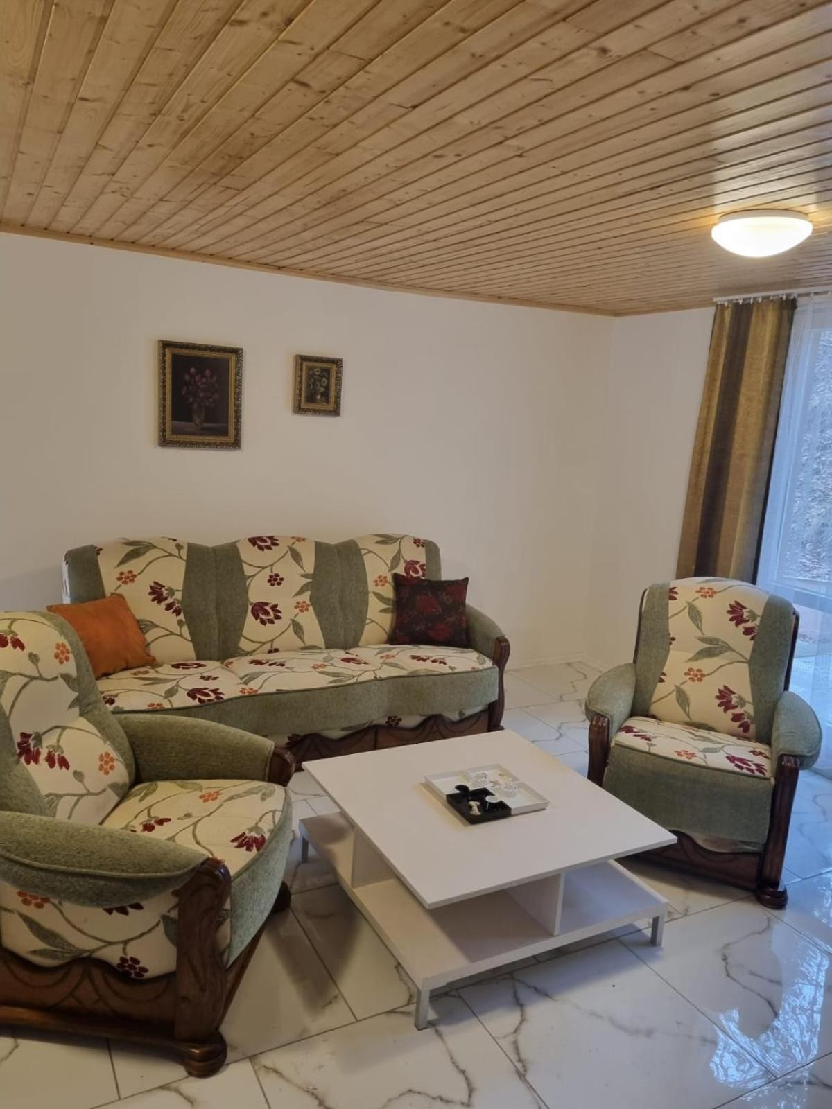 Pension Peklo Трутнов Экстерьер фото