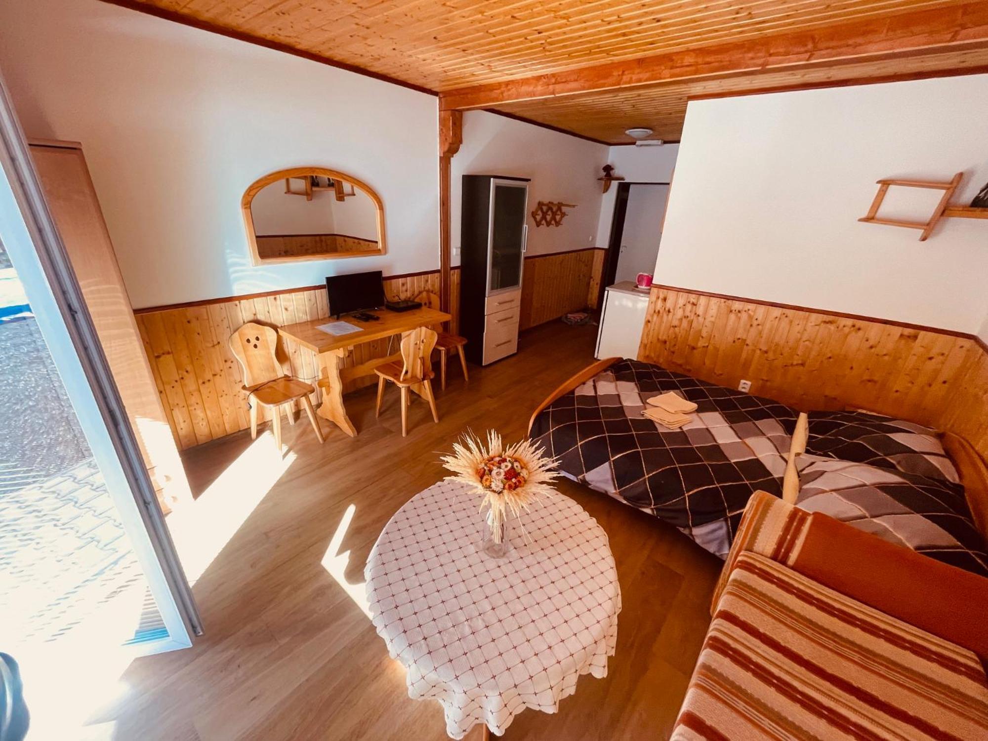 Pension Peklo Трутнов Экстерьер фото