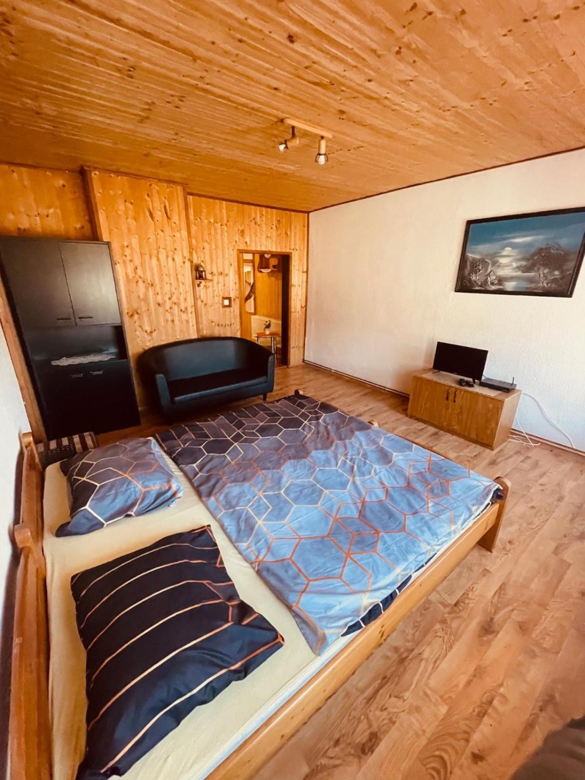 Pension Peklo Трутнов Экстерьер фото